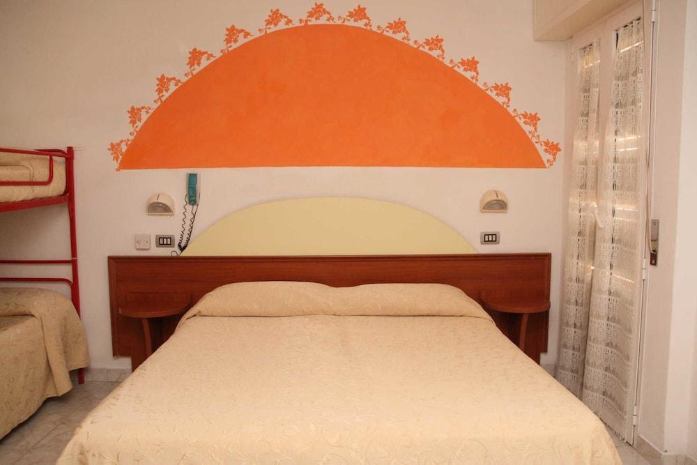 Hotel Clipper Cattolica Dış mekan fotoğraf