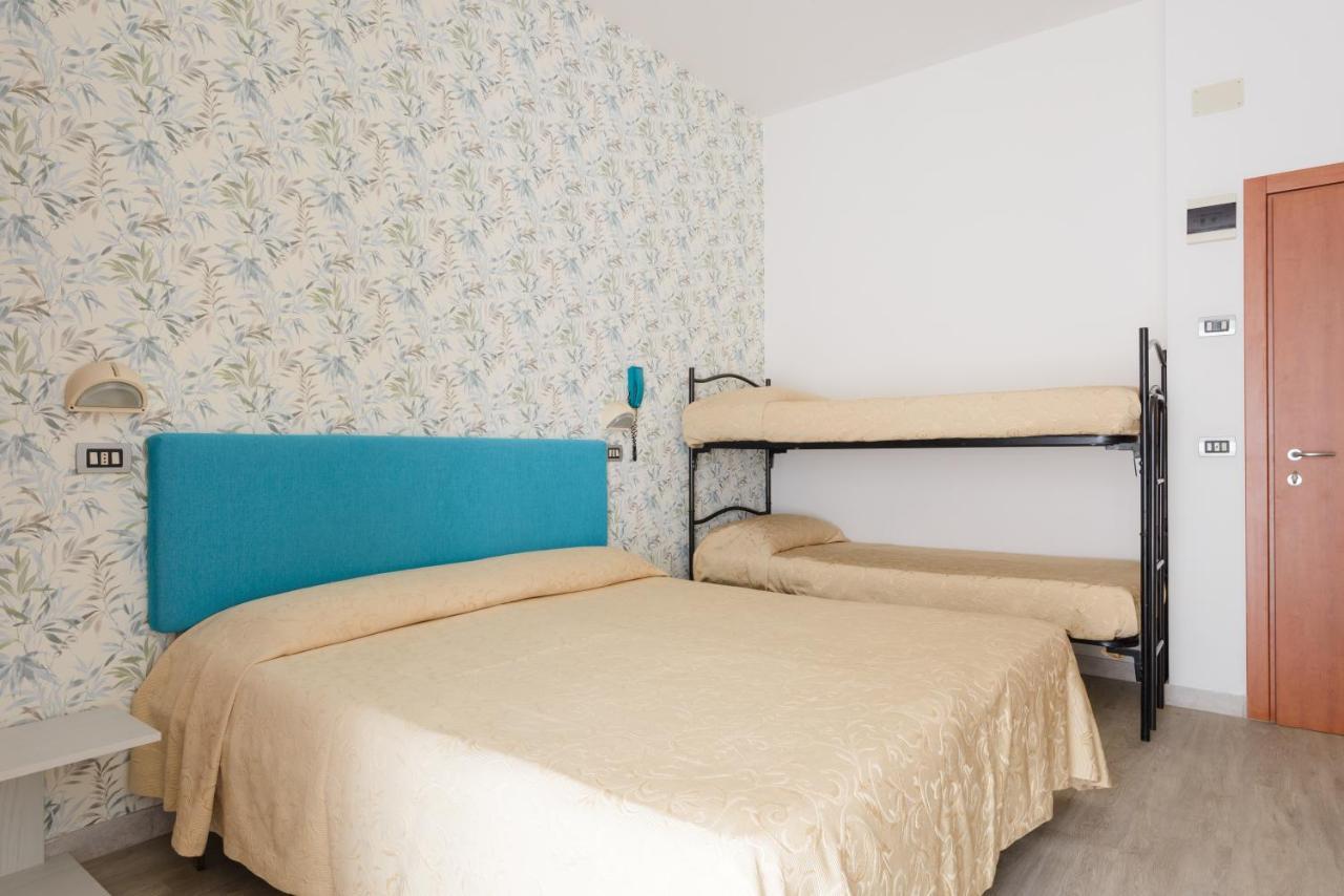 Hotel Clipper Cattolica Dış mekan fotoğraf