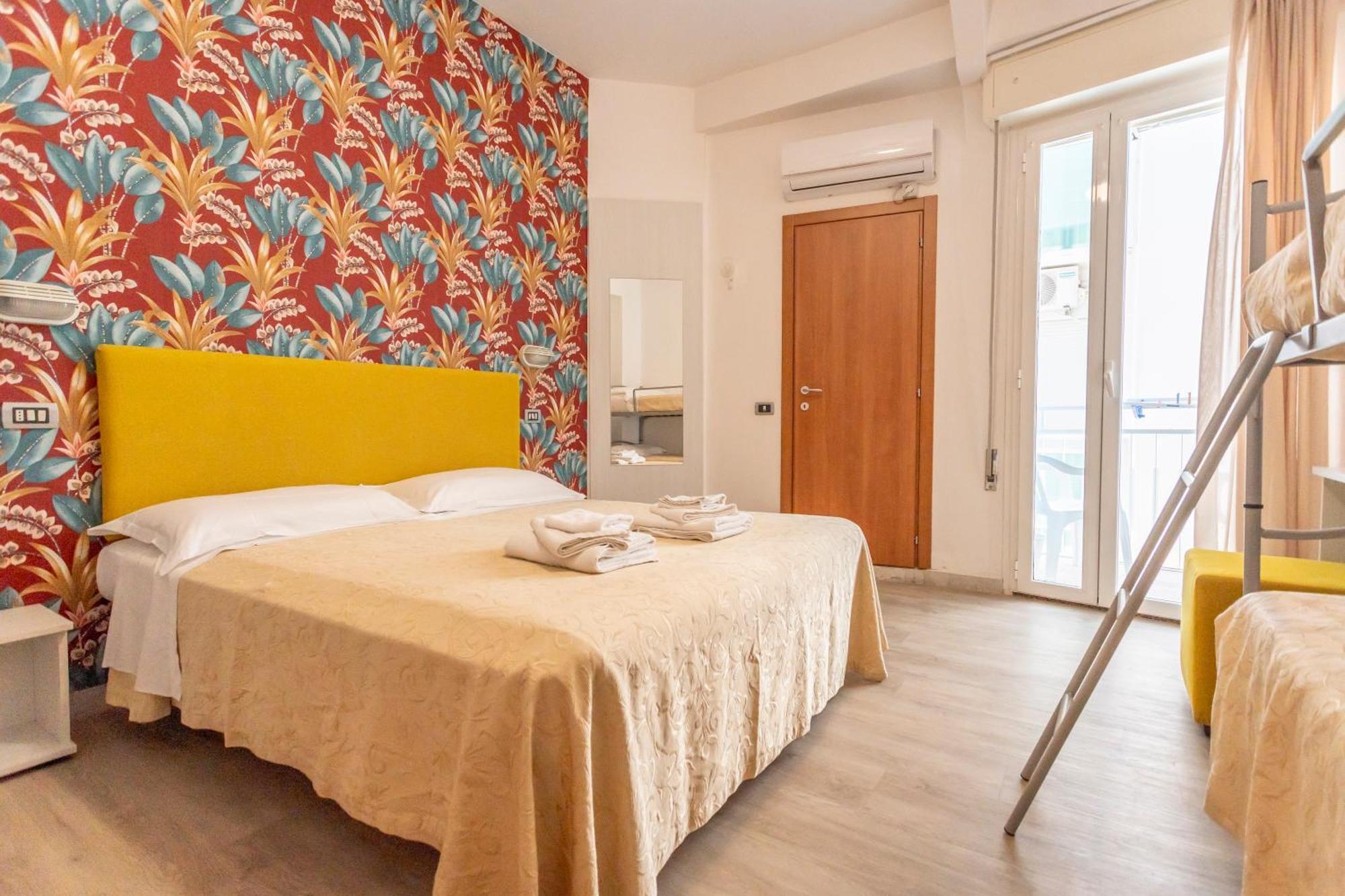 Hotel Clipper Cattolica Dış mekan fotoğraf